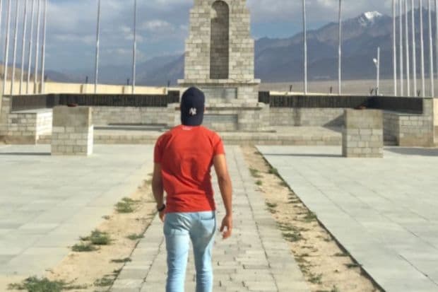 The 'Stree' actor Rajkumar Rao, on his Instagram page, shared an image of him looking up at the Indian tricolor waving with glory in the blue skies. 