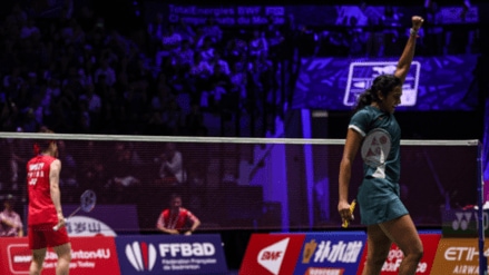 Sindhu will next face World No. 9 Putri Kusuma Wardani of Indonesia in the last eight. Sindhu will next face World No. 9 Putri Kusuma Wardani of Indonesia in the last eight.