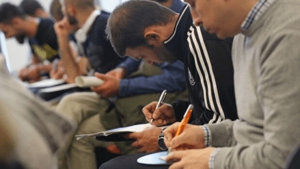 US jobless claims surge to 226,000 – highest level since 2021 US jobless claims surge to 226,000 – highest level since 2021