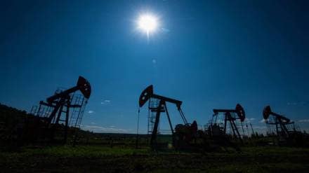 Crude oil prices