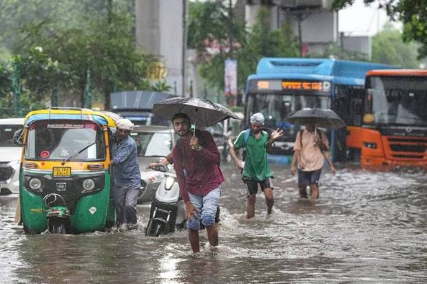 Heavy rainfall since late Friday night has resulted in severe waterlogging in several parts of the National Capital. (Photo source: PTI)