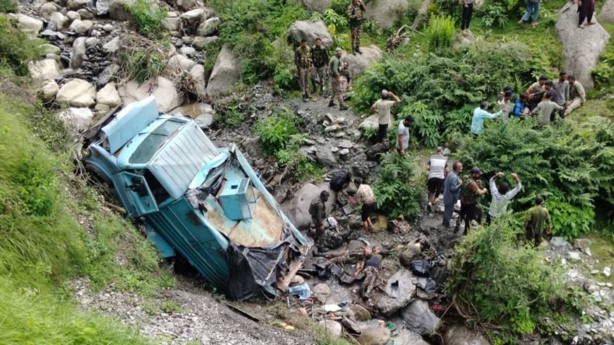 jammu kashmir crpf accident