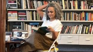 arundhati roy jammu kashmir book ban