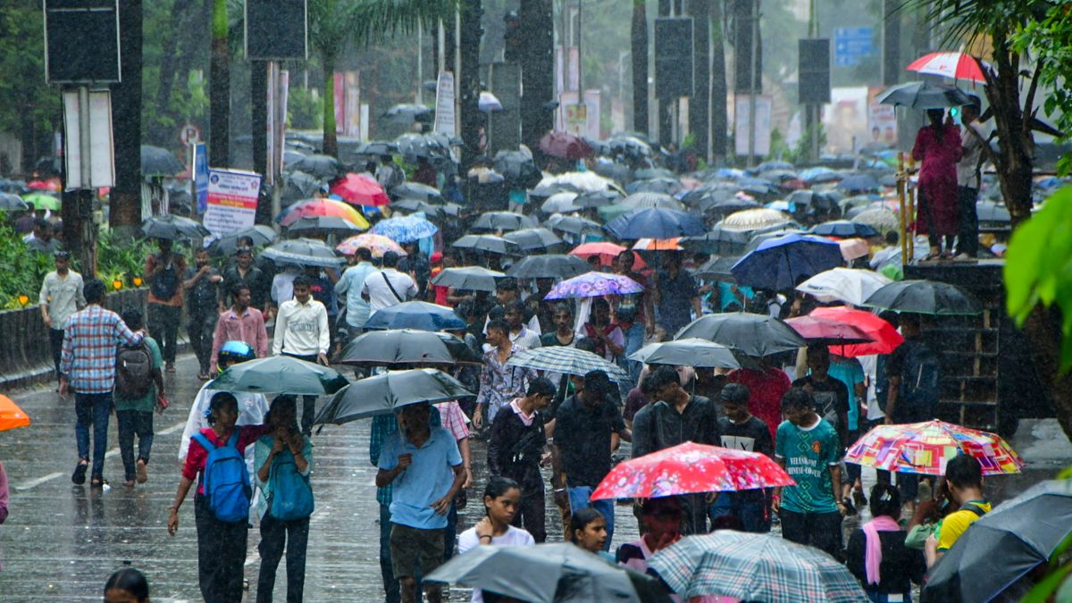 mumbai red alert heavy rainfall