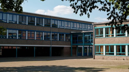 delhi school bomb threat