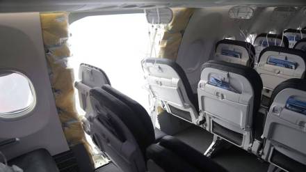 Flight attendants sue Boeing