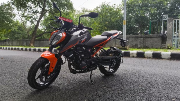 KTM Duke 160 