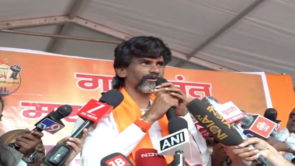Maratha quota movement leader Manoj Jarange addresses his supporters as he begins his indefinite hunger strike at Azad Maidan, Mumbai.
