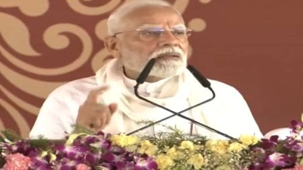 PM Modi attacks opposition in Varanasi