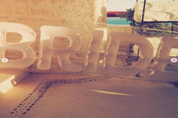 Fans hailed her radiant bride to be the energy of Instagram.  (Photo source: selenagomez@Instagram)