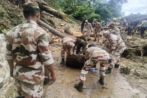 Uttarakhand CM has directed Chamoli to release Rs 5 lakh damaged houses and Rs 5 lakh each for the families of the deceased. (Photo source: PTI)