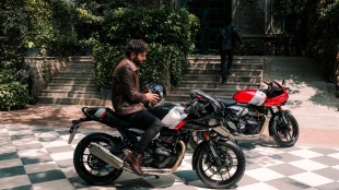 Triumph Thruxton 400