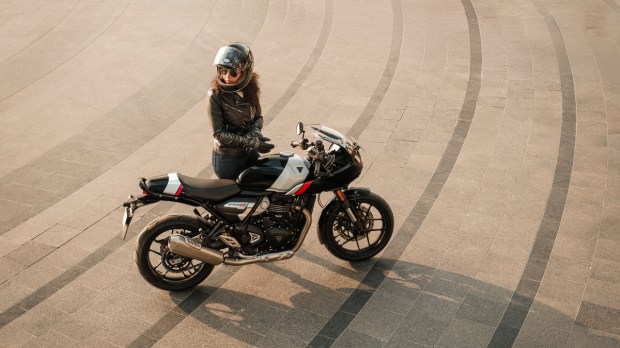 Triumph Thruxton 400