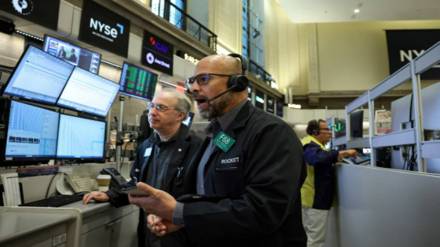 US Stocks