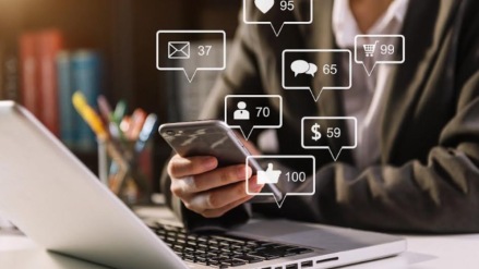 They argue India needs a similar coalition-driven approach that reflects its mobile-first and regional-heavy ecosystem.