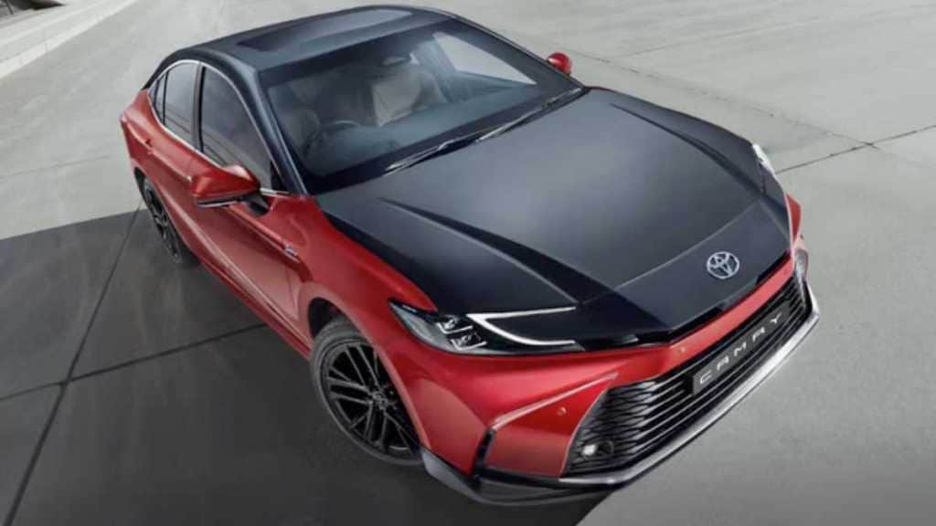 Toyota Camry Hybrid Sprint edition launched in India