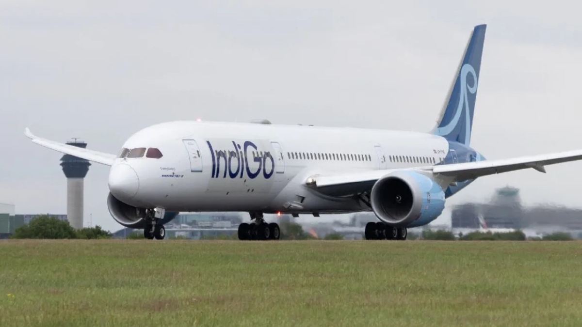 IndiGo fined Rs 1.75 lakh for giving passenger 'unhygienic, dirty and stained' seat 