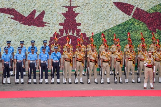 NCC cadets during full dress rehearsal for Independence Day celebrations at the Red Fort complex in New Delhi. (Image source: PTI)