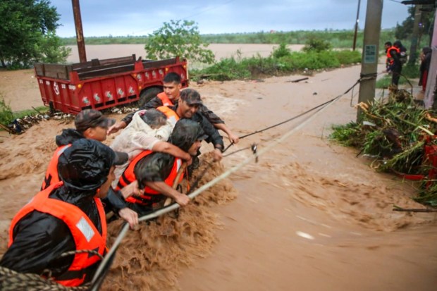 Rescue operation underway following a flood threat due to incessant rainfall. (Image source: PTI)