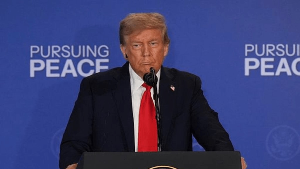 'India a laundromat for Kremlin': Trump trade advisor targets New Delhi over Russia ties, vows doubling of tariffs (Image: AP)