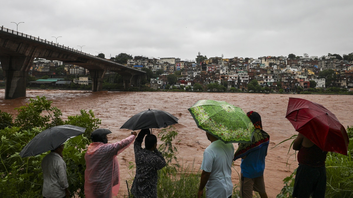 Breaking News, latest news today's, jammu and kashmir, jammu flood, flood in jammu, J&K news, flood
