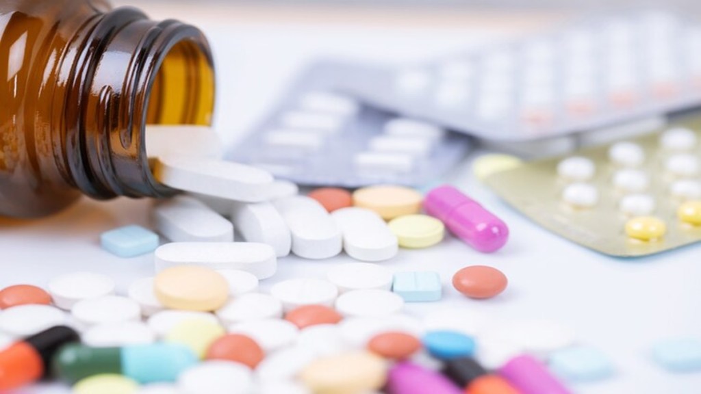 Indian Panel Slams NPPA for 50% Drug Price Hike. (Image Source: Freepik)