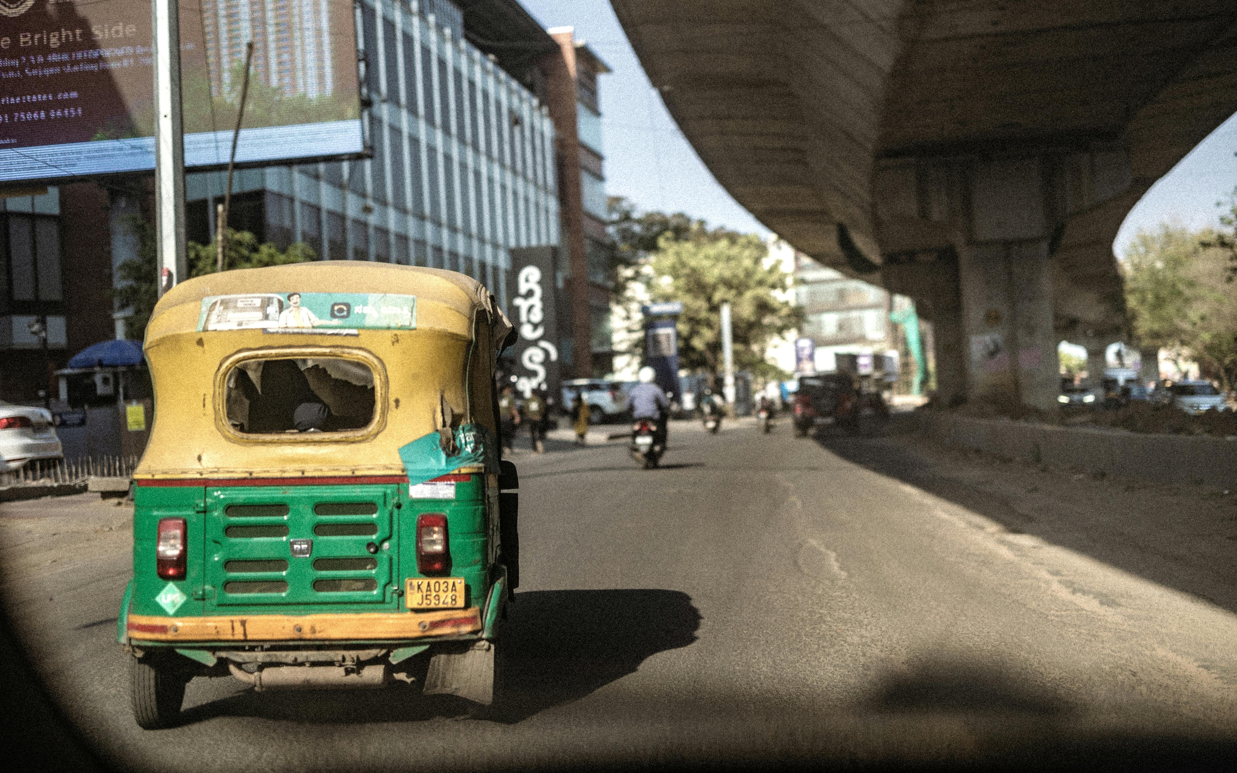 A Reddit user shared highlighted their own experience while using the Uber app --- with a one kilometer ride priced at Rs 425 | Representational image/Pexels