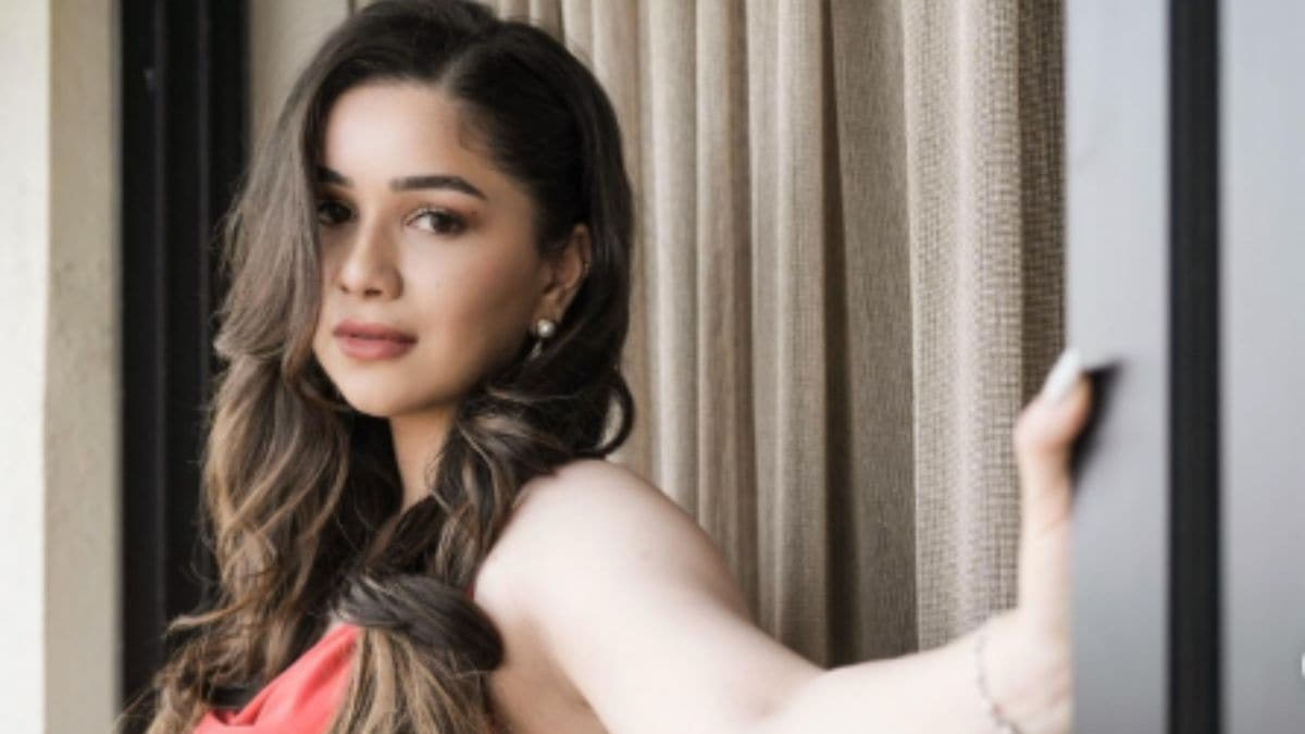 Sachin Tendulkar's daughter Sara Tendulkar, known for her love for fitness and nutrition, battled Polycystic Ovary Syndrome (PCOS) as a teenager.