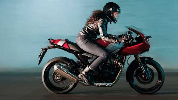 The Thruxton 400 draws inspiration from the company's racing heritage.