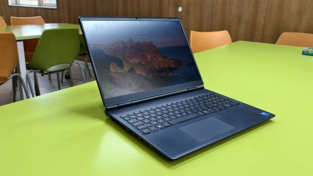 Dell Alienware 16 Aurora: A stylish gaming laptop that packs a punch