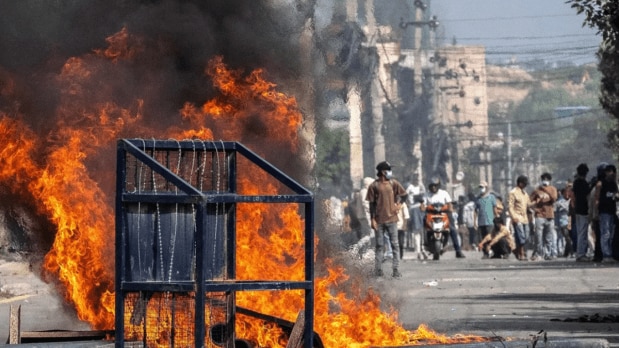 Confrontations erupted at Nepalgunj jail as numerous inmates succeeded in escaping from the prison, leading to more troops being deployed. (Photo Source: Associated Press)