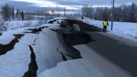 5.2 magnitude earthquake jolts Alaska 5.2 magnitude earthquake jolts Alaska