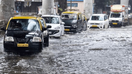 The department updated its forecast earlier today, stating that compared to the coastal belt, northern and central parts of Maharashtra such as Marathwada and Vidarbha are likely to receive only low-intensity rainfall on Sunday.