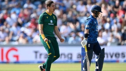 South Africa currently holds a narrow edge over England in their T20I encounters, with a head-to-head record of 14 wins compared to England's 12 victories in 27 matches played. South Africa currently holds a narrow edge over England in their T20I encounters, with a head-to-head record of 14 wins compared to England's 12 victories in 27 matches played.