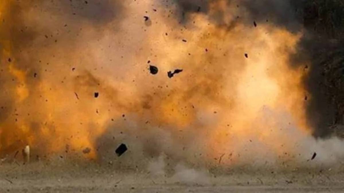 Cylinder blast in Mumbai Cylinder blast in Mumbai