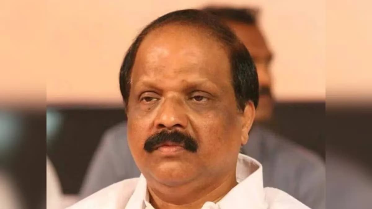 Ex-MLA Sada Sarvankar vs Current MLAs Development Fund Controversy