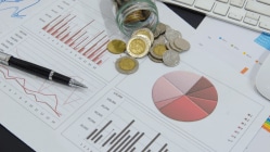 Splurge with zero-cost EMIs