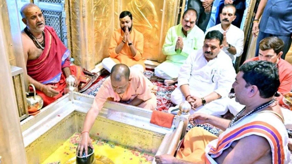 Kashi Vishwanath temple, UP govt employees, Kashi Vishwanath temple priests, govt employee status, Shri Kashi Vishwanath Temple Trust Kashi Vishwanath temple, UP govt employees, Kashi Vishwanath temple priests, govt employee status, Shri Kashi Vishwanath Temple Trust