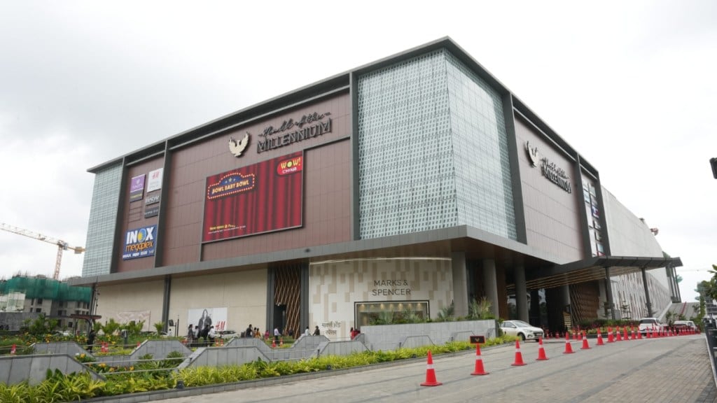 Phoenix Mills, hospitality, hotels, investment, revenue, industry