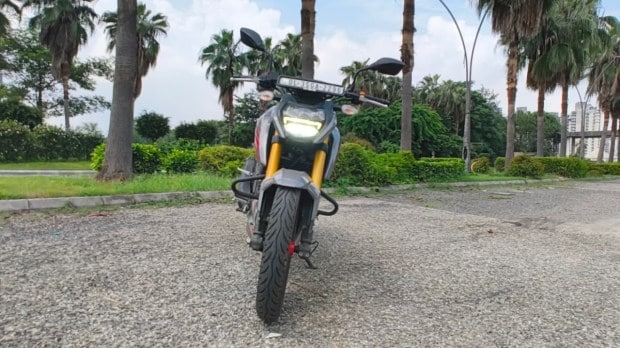 TVS Apache RTR 200 4V