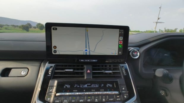 Toyota Land Cruiser review (5)
