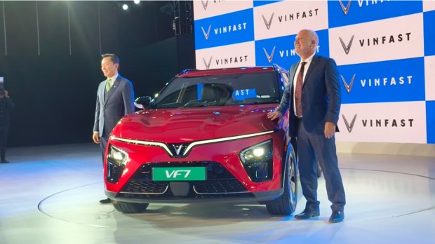 Vinfast VF7