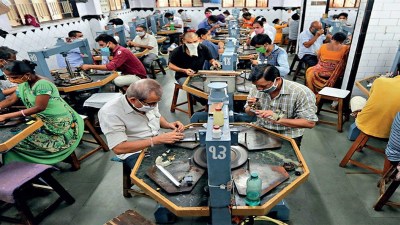 Diamond exports in limbo, analysts see grim outlook
