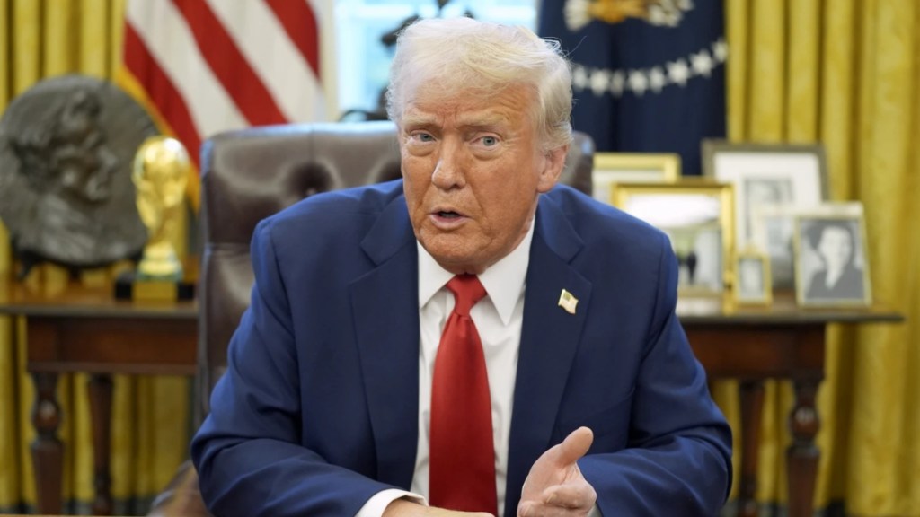 This is not the first time that Trump was booed by the crowd at US Open. In 2015, he was similarly heckled by the crowd at a match between Serena and Venus Williams. This is not the first time that Trump was booed by the crowd at US Open. In 2015, he was similarly heckled by the crowd at a match between Serena and Venus Williams.