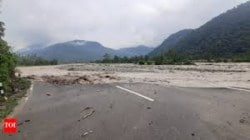 Over 2,000 tourists stuck in Mussoorie due to debris, road cracks after cloudburst and heavy rain