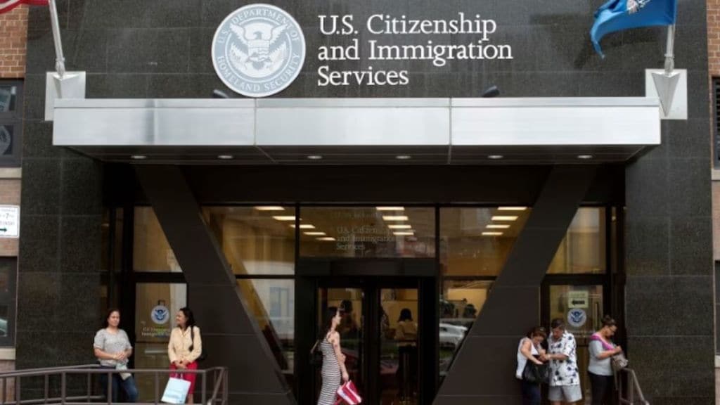 h1b visa, h1b visa fee, donald trump, india us, h1b visa news, new h1b visa fee, mea