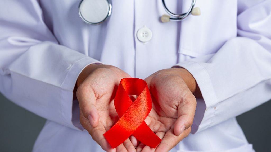 Heartburn, indigestion, changes in appetite, nausea, irregular bowel movements, vomiting, feeling of fullness, and cramps are some of the common symptoms people with GI cancers may suffer from.