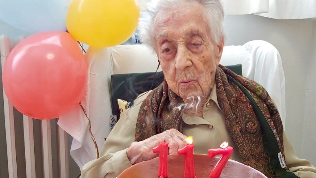Maria Branyas Morera blowing out the candles for her 117th birthday. (Image source: Arxiu de la família Branyas Morera /Public Domain) Maria Branyas Morera blowing out the candles for her 117th birthday. (Image source: Arxiu de la família Branyas Morera /Public Domain)