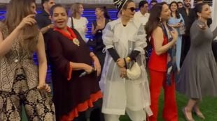 shabana azmi rekha madhuri viral dance