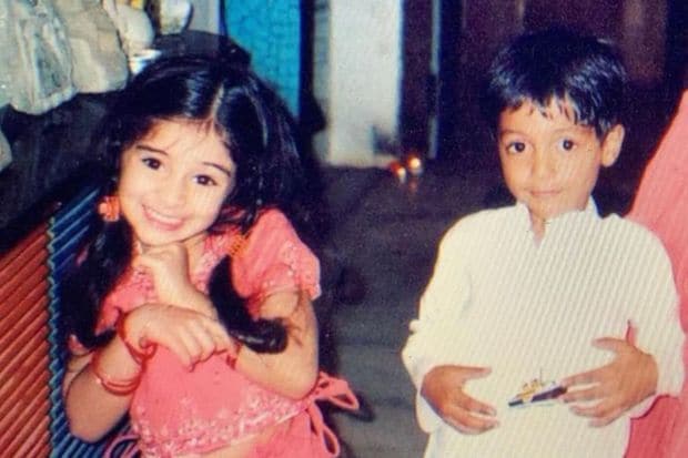 A sweet childhood Diwali snap of Ananya with her first cousin Ahaan who is the son of her uncle Chikki Panday and Deanne Panday. Baby Ananya shows off her pearly whites while Baby Ahaan gently stands beside his cousin; a very demure child. (Image source: Pinterest)
